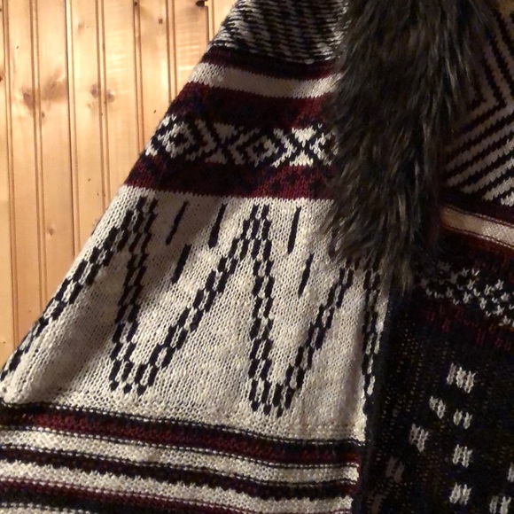 Vest - Picture 2 of 3